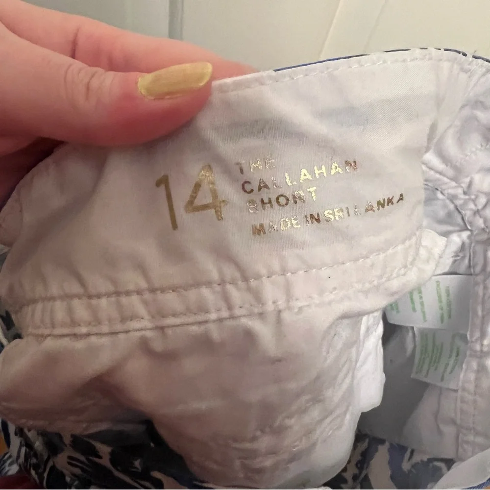 Lilly Pulitzer Callahan Short Size 14 - Picture 4 of 8